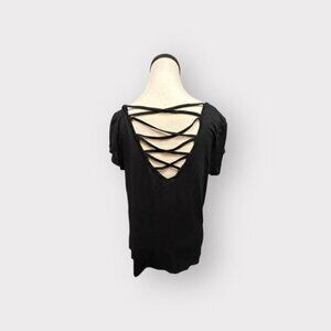 Women’s Basic Ardene Strap Back Tee L